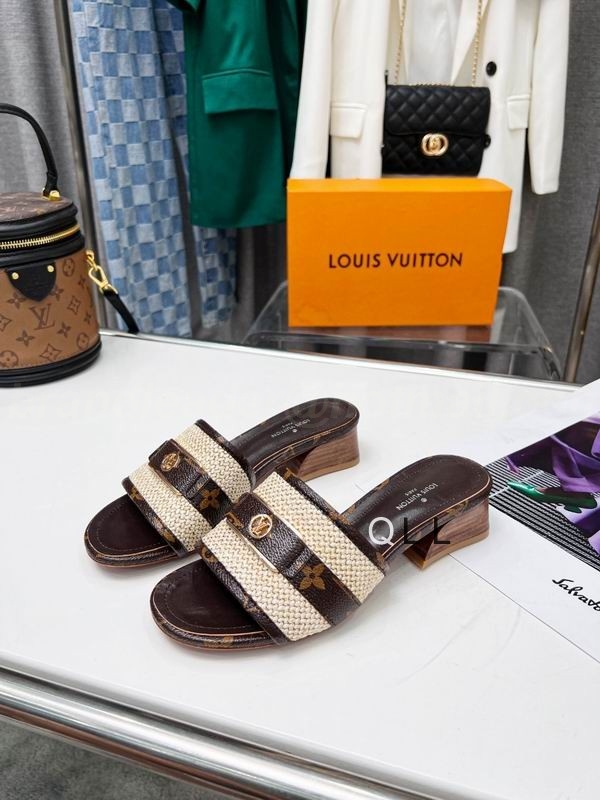 Louis Vuitton Women's Slippers 140
